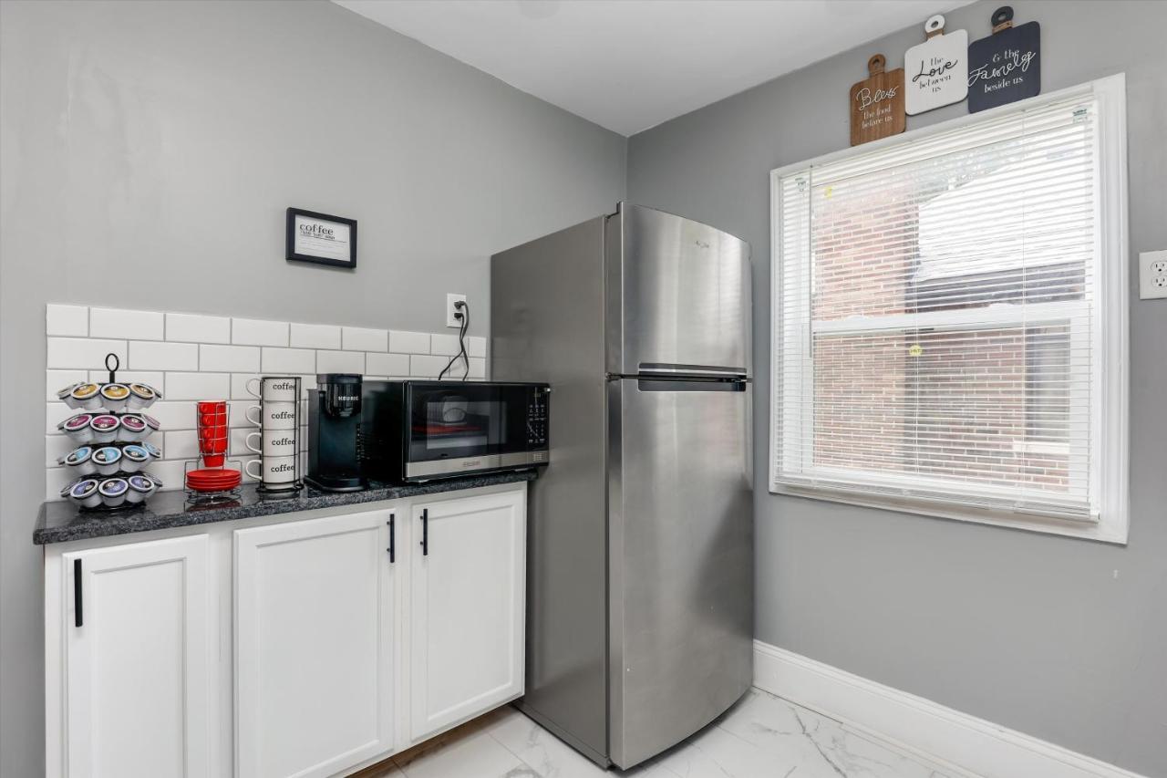 Modern & Cozy East Side Gem ~ Queen Beds ~ Parking Détroit Extérieur photo